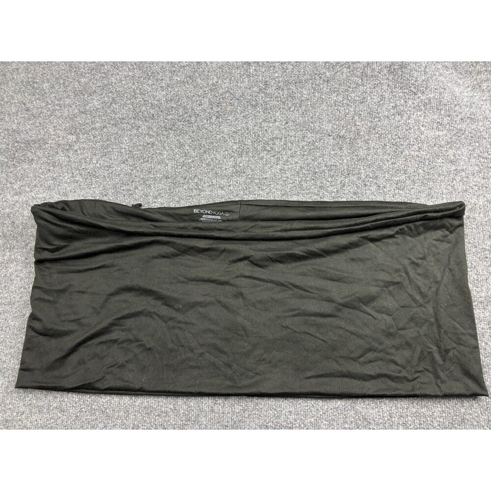 Beyond Yoga Infinity Scarf 16x32 Black Stretch Polyester Elastane Zip Pocket